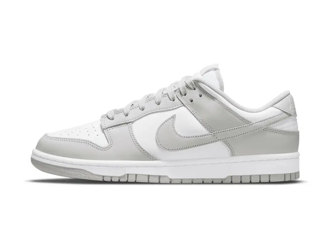 Nike Dunk Low Retro in white and grey fog