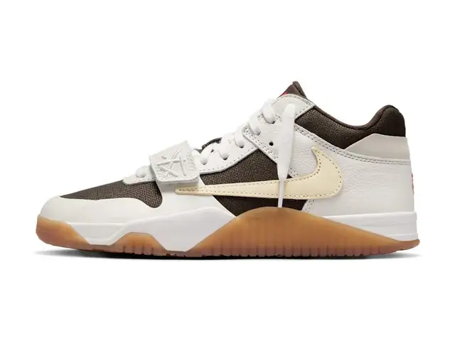Travis Scott Jumpman Jack TR in sail and dark mocha
